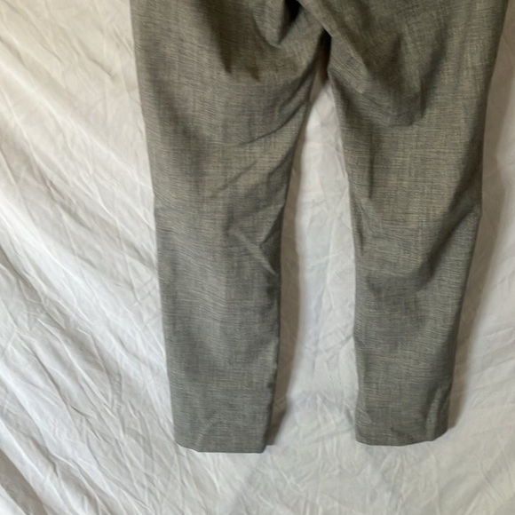 Banana Republic: Gray Ryan Curvy Fit Straight Leg- 2 - Picture 12 of 16